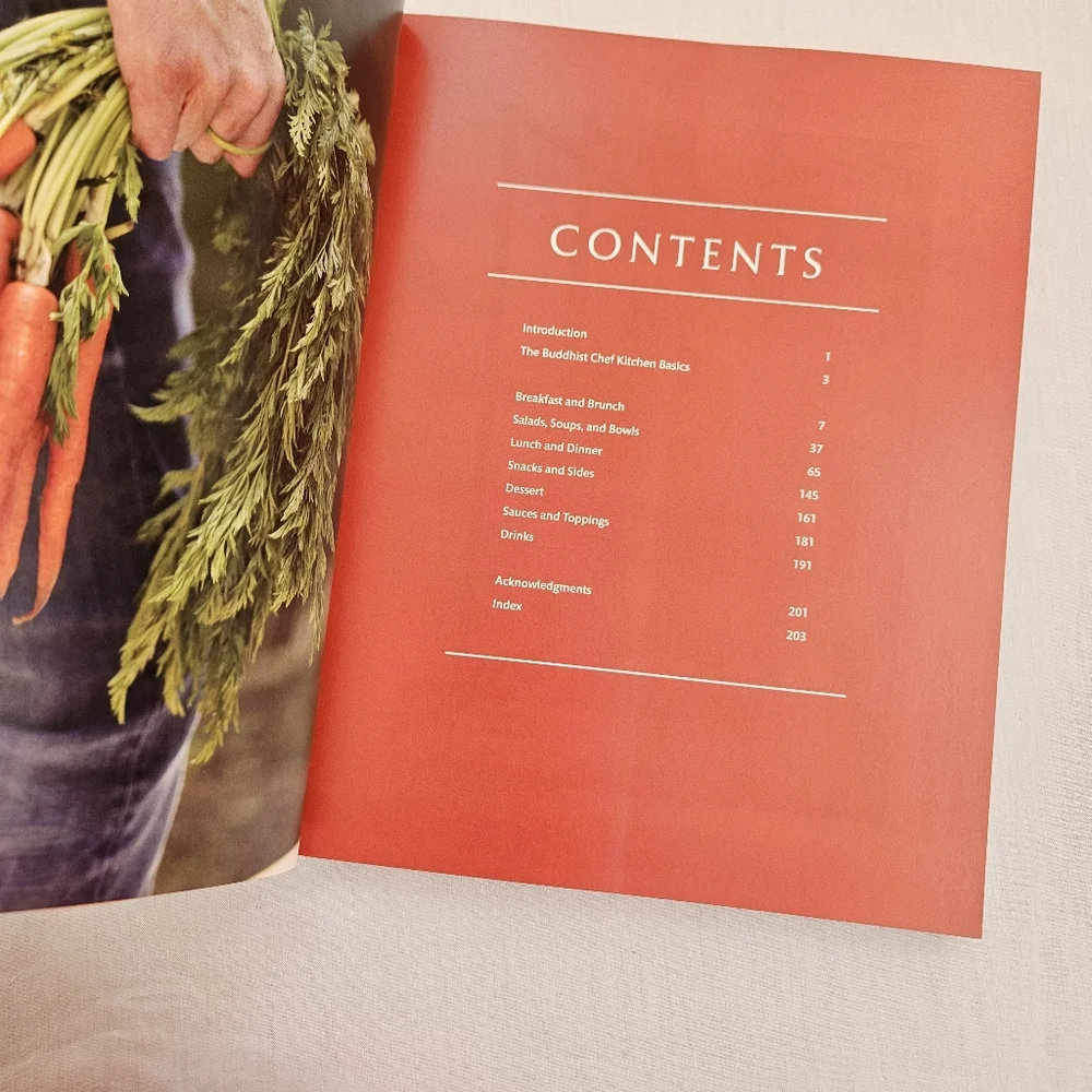 The Buddhist Chef: 100 Simple, Feel Good Recipes: a Cookbook Jean-Philippe Cyr